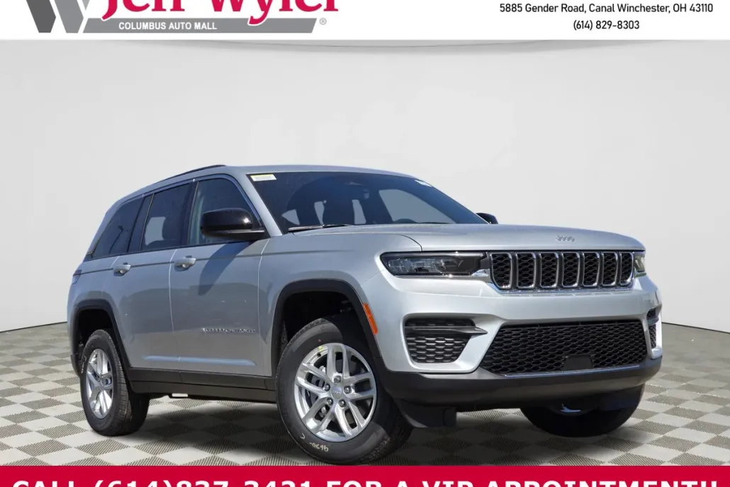 2025 Jeep Grand Cherokee Laredo photo 1