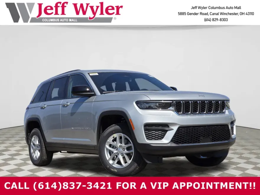 2025 Jeep Grand Cherokee Laredo photo 1