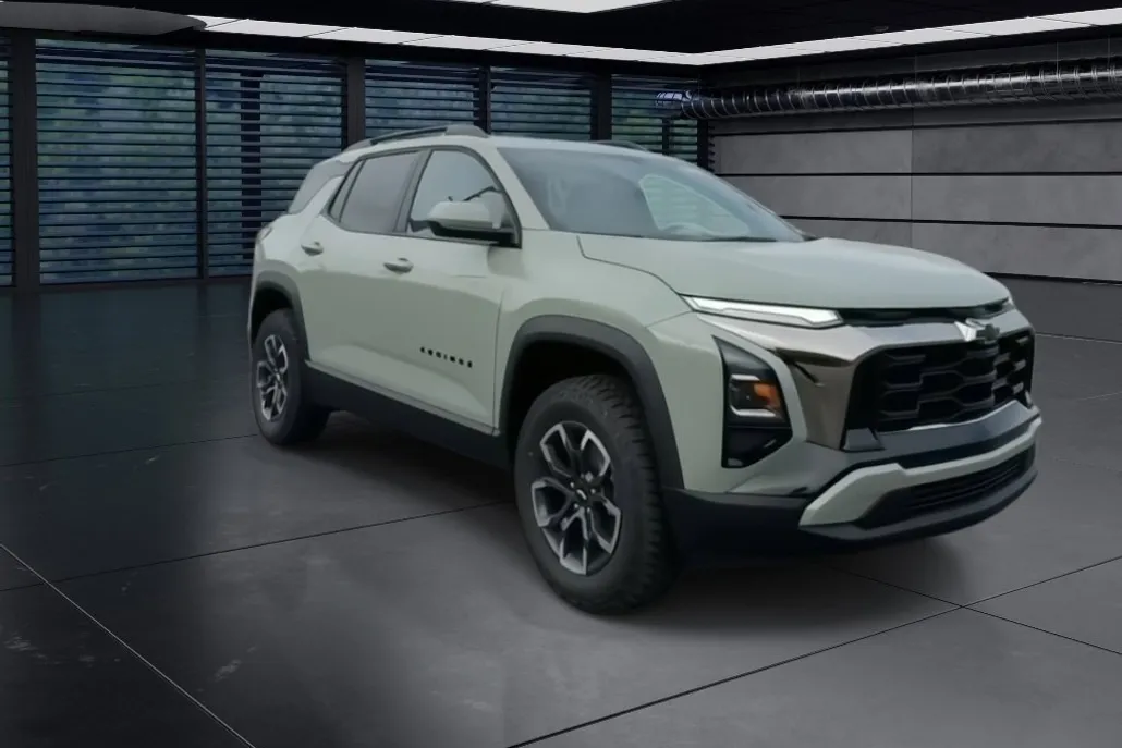 2026 Chevrolet Equinox ACTIV photo 1
