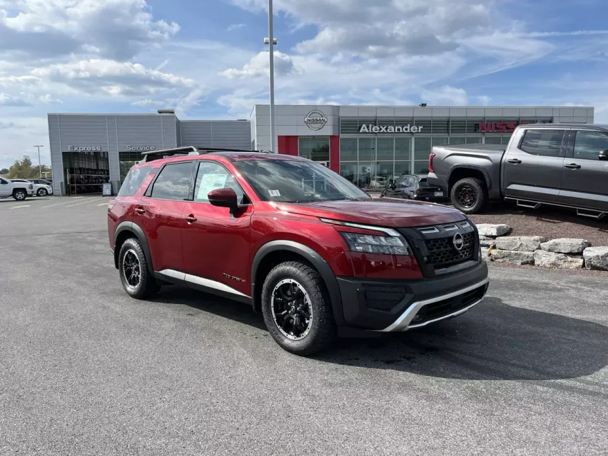 2025 Nissan Pathfinder Rock Creek photo 1