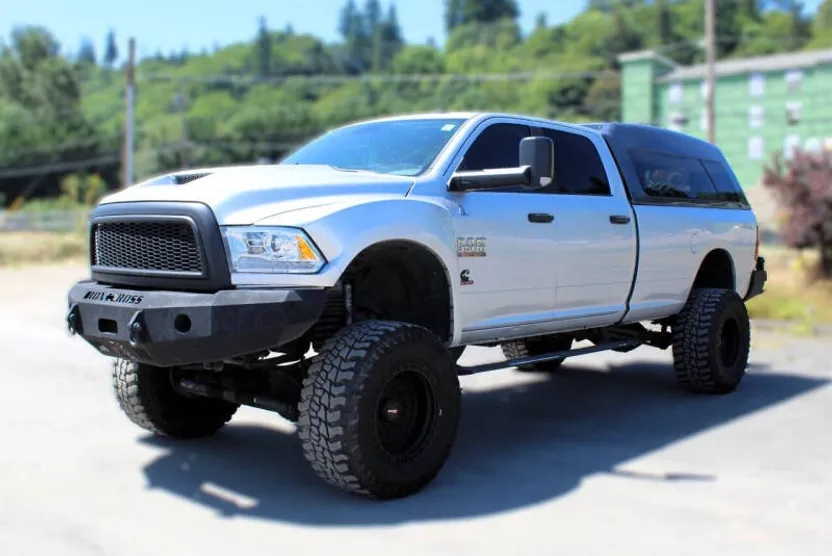 2015 Ram 3500 SLT photo 1