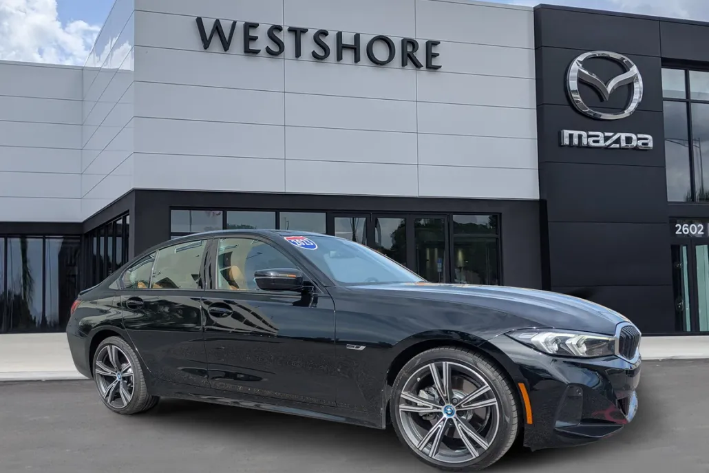 2023 Bmw 330e photo 1