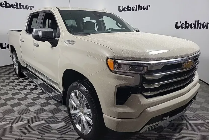 2026 Chevrolet Silverado 1500 High Country photo 1