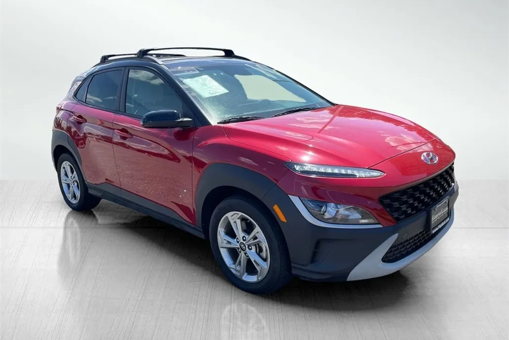 2022 Hyundai Kona SEL photo 1