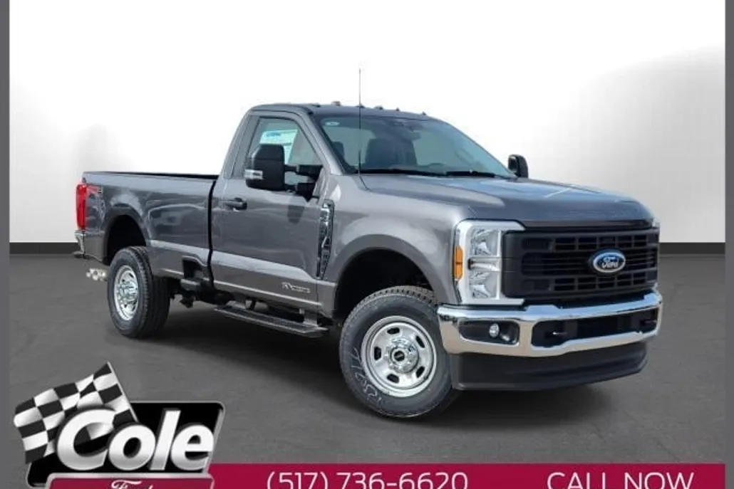 2025 Ford F-350 XL photo 1