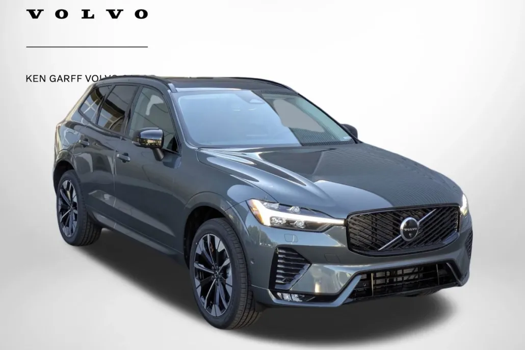 2026 Volvo XC60 Plus photo 1