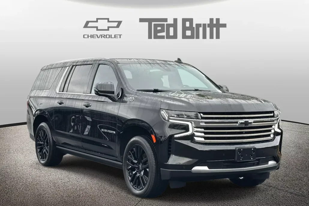 2021 Chevrolet Suburban High Country photo 1