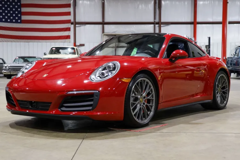 2018 Porsche 911 4S 4 GTS photo 1