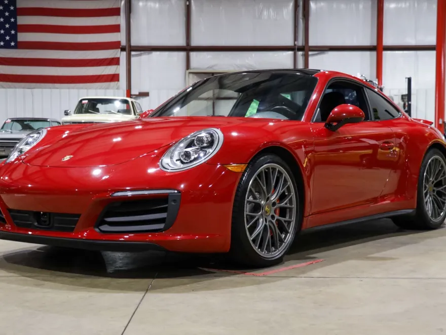 2018 Porsche 911 4S 4 GTS photo 1
