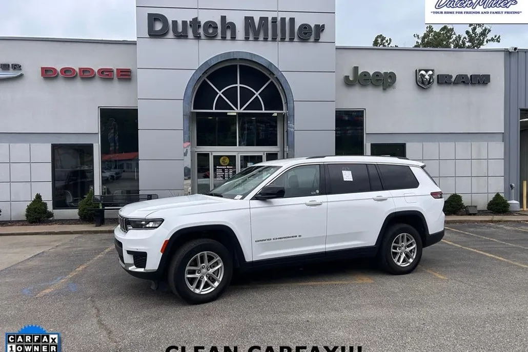 2023 Jeep Grand Cherokee Laredo photo 1