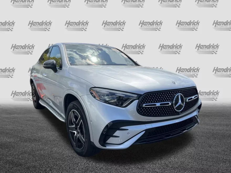2024 Mercedes Benz GLC 300 4MATIC photo 1