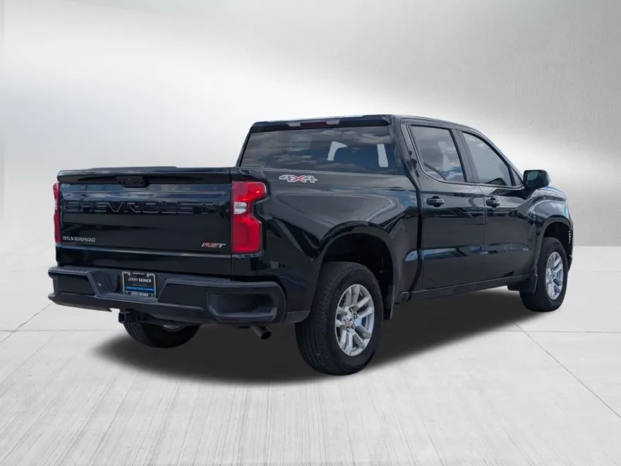 2024 Chevrolet Silverado 1500 RST photo 1