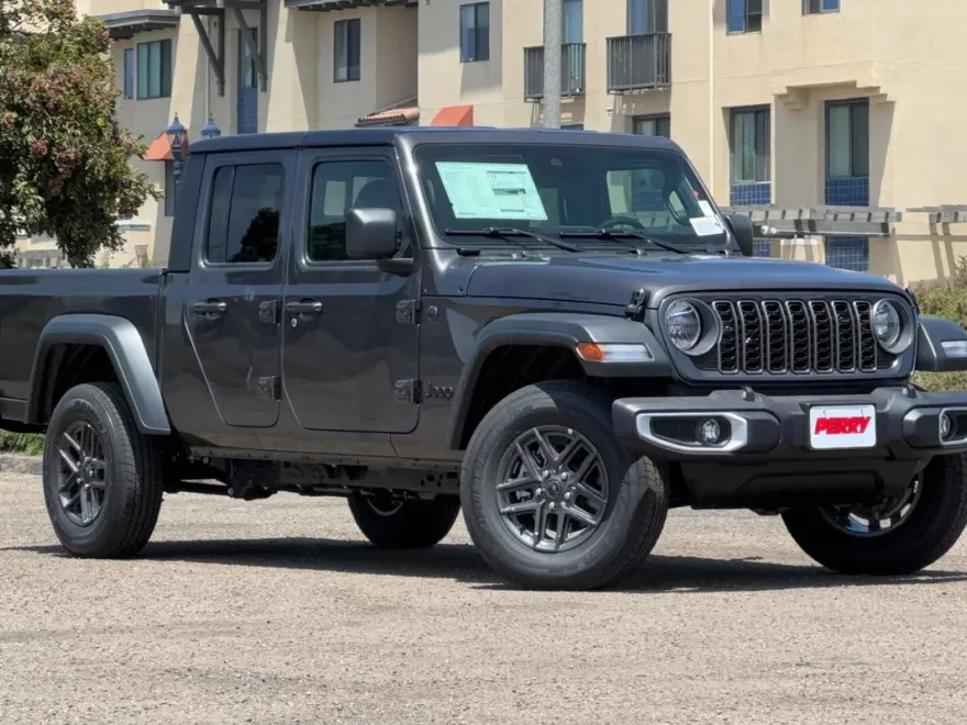 2025 Jeep Gladiator Sport S photo 1