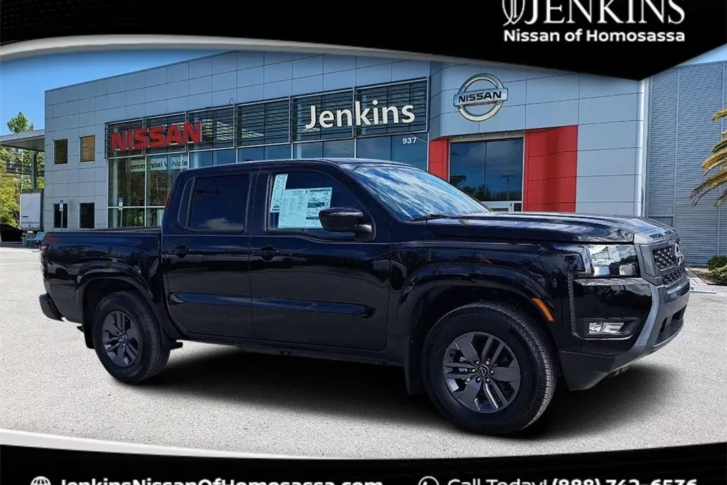 2025 Nissan Frontier SV photo 1