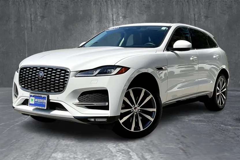 2023 Jaguar F-PACE P250 S photo 1