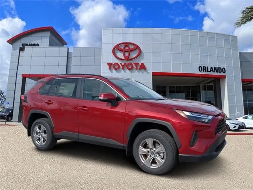 2025 Toyota RAV4 XLE photo 1