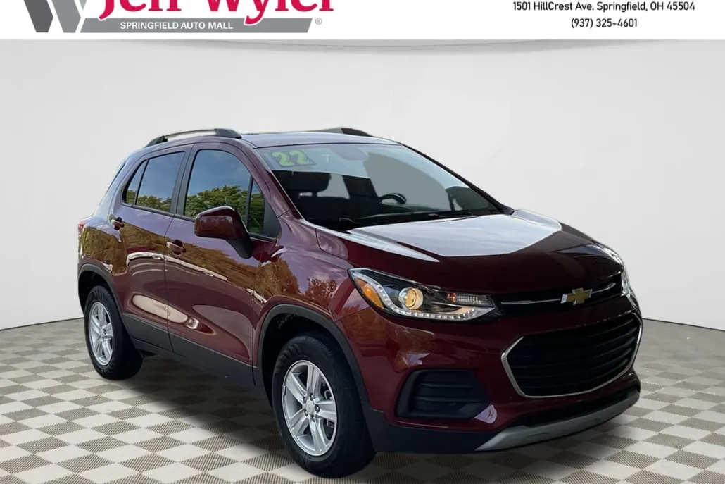2022 Chevrolet Trax LT photo 1