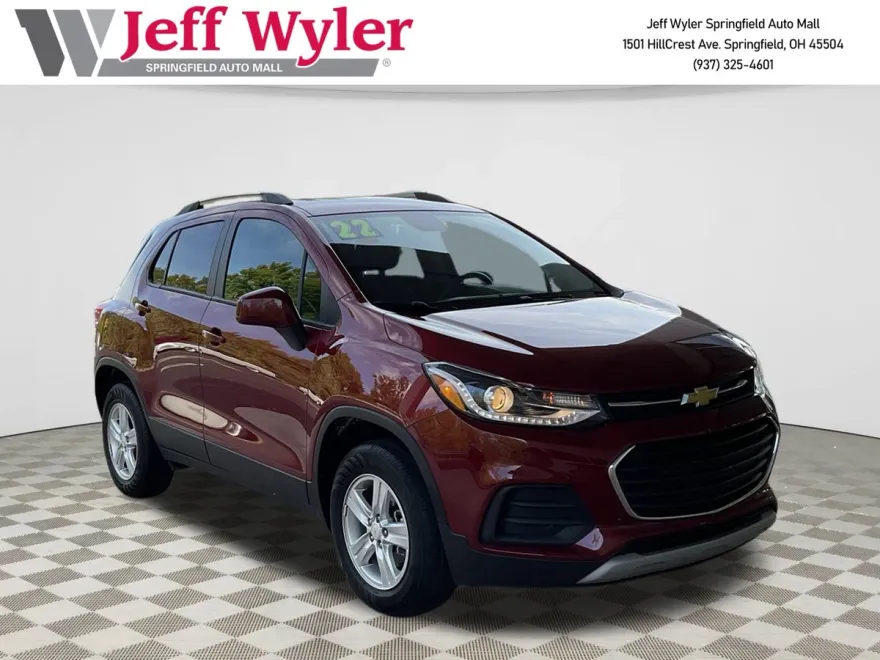2022 Chevrolet Trax LT photo 1