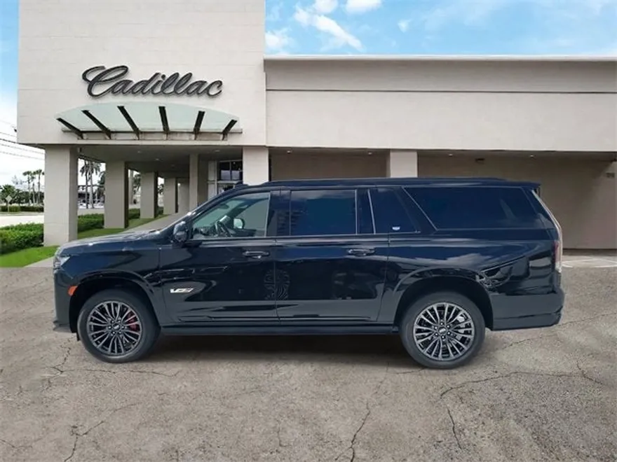 2023 Cadillac Escalade ESV V-Series photo 1