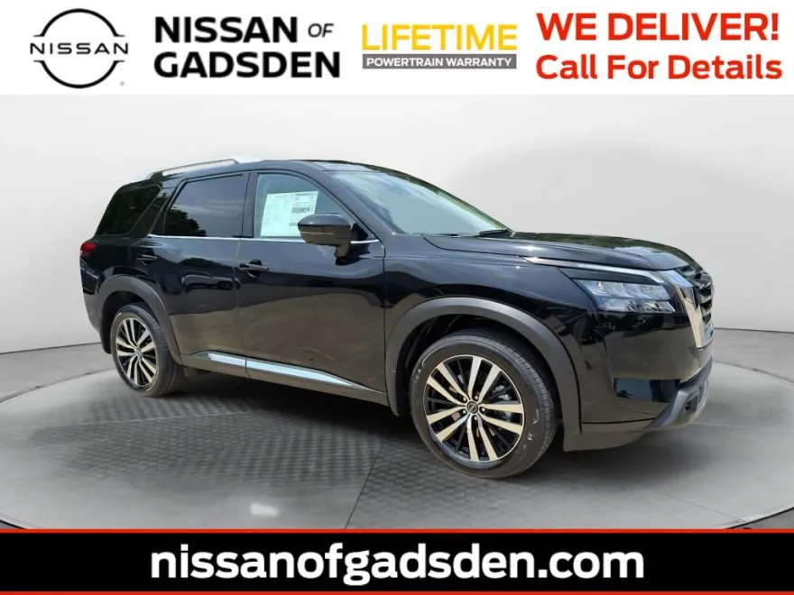 2025 Nissan Pathfinder Platinum photo 1