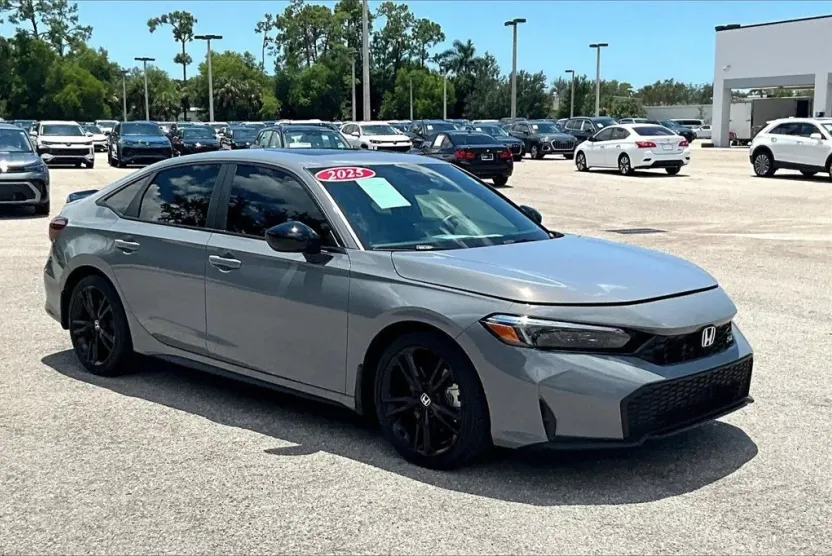 2025 Honda Civic Si photo 1