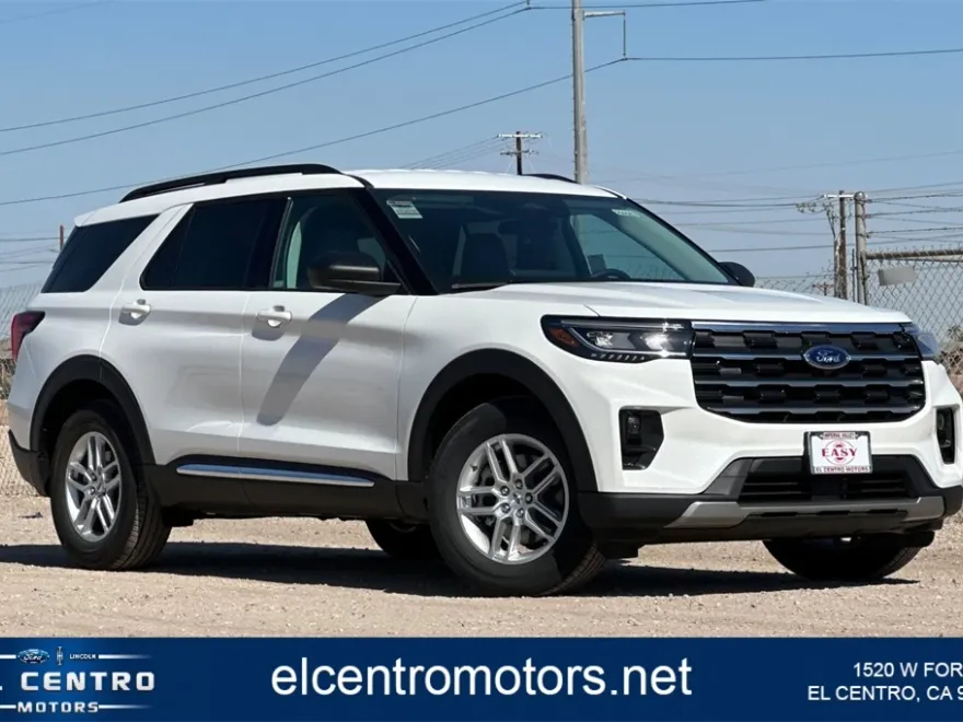 2025 Ford Explorer photo 1