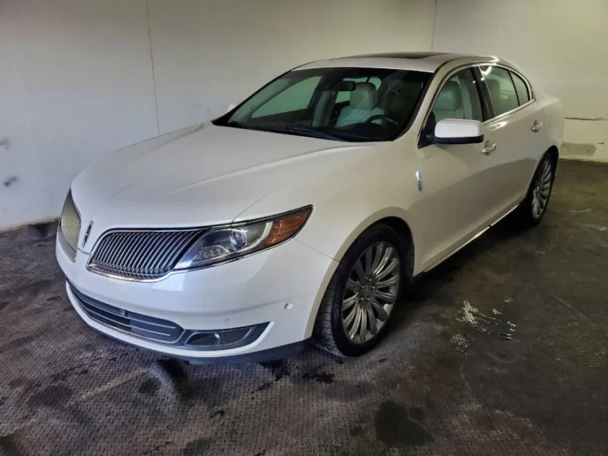 2013 Lincoln MKS Base photo 1