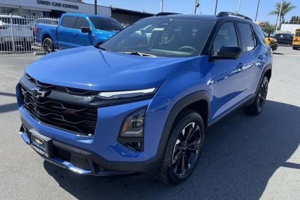 2025 Chevrolet Equinox RS photo 1