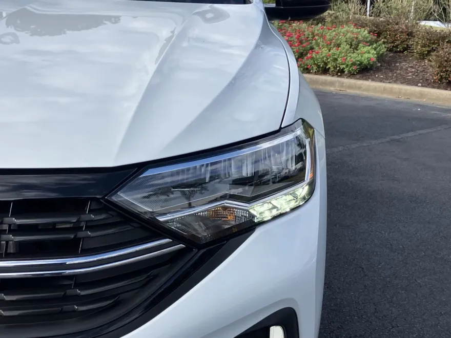 2024 Volkswagen Jetta Sport photo 1