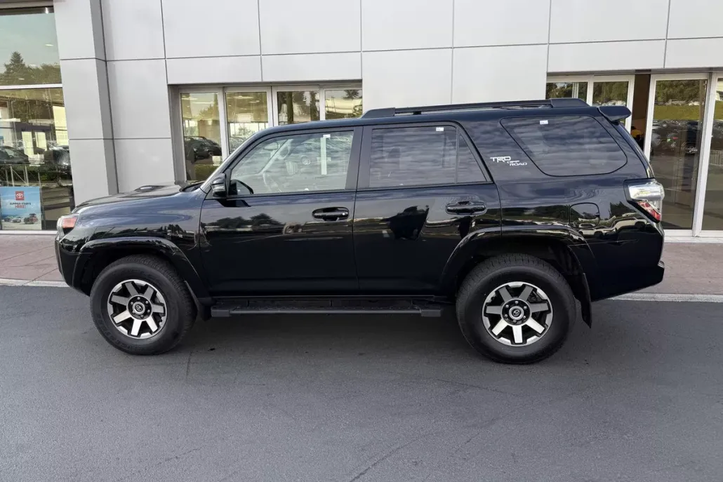 2022 Toyota 4Runner TRD Premium photo 1