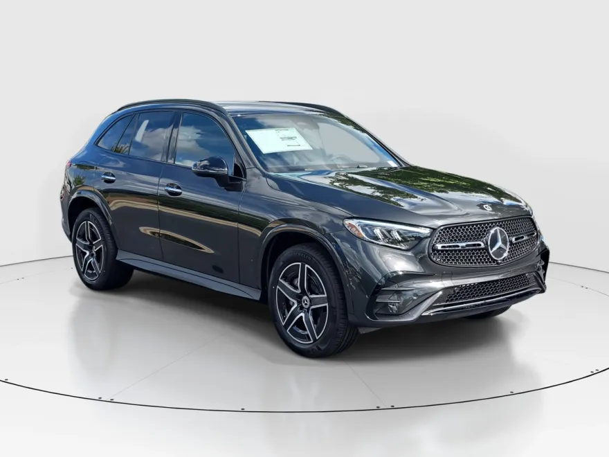 2026 Mercedes Benz GLC 300 photo 1