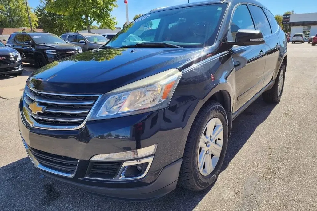 2014 Chevrolet Traverse 2LT photo 1