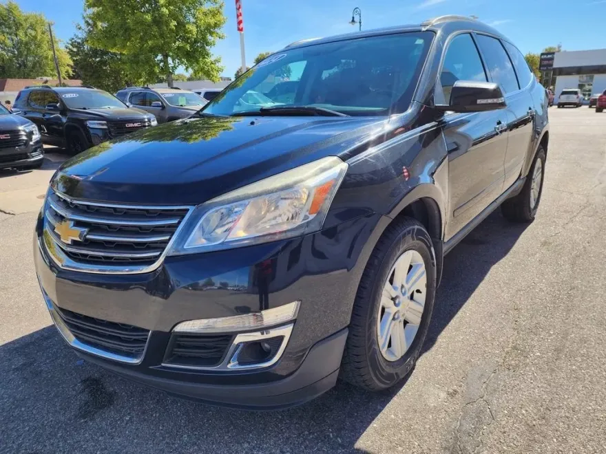 2014 Chevrolet Traverse 2LT photo 1