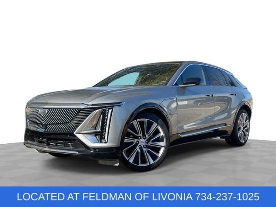 2024 Cadillac Lyriq Luxury photo 1