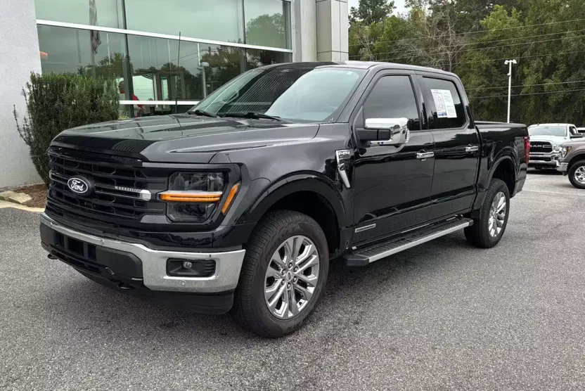 2024 Ford F-150 XLT photo 1