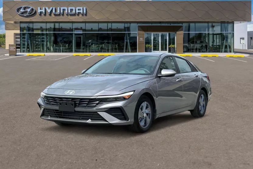 2025 Hyundai Elantra SE photo 1