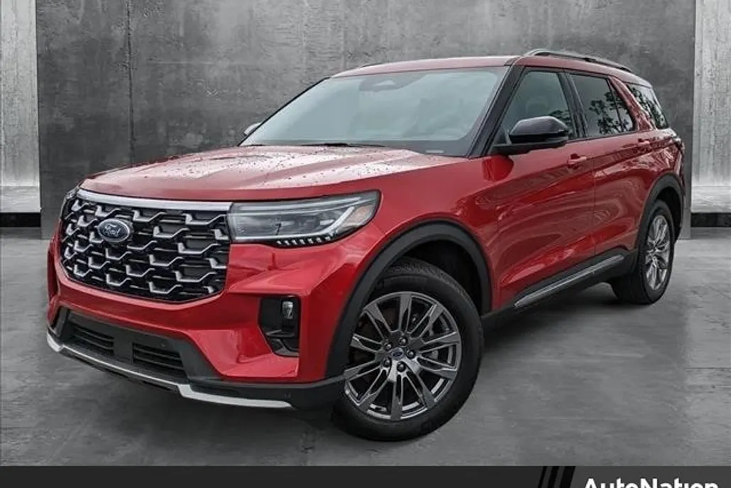 2025 Ford Explorer Platinum photo 1
