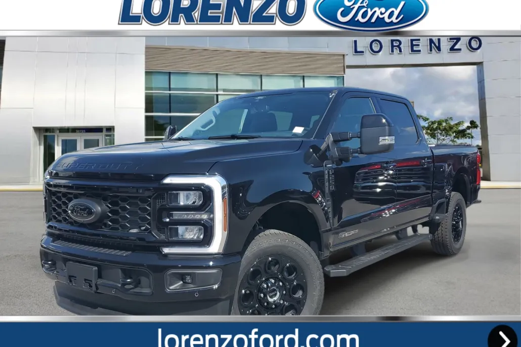 2025 Ford F-250 Lariat photo 1