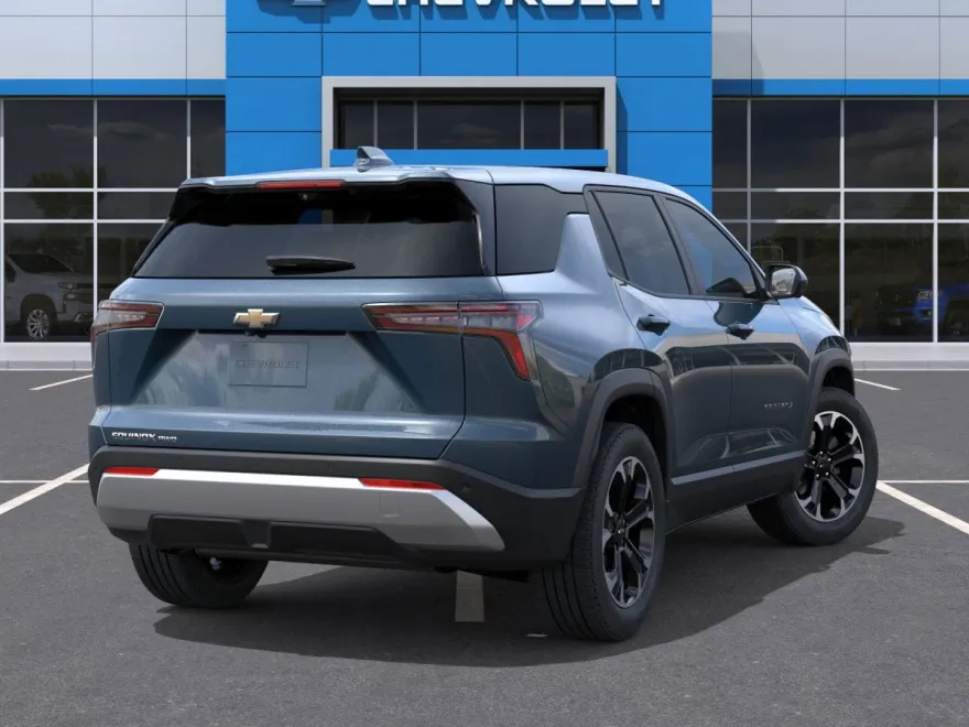 2026 Chevrolet Equinox LT photo 1