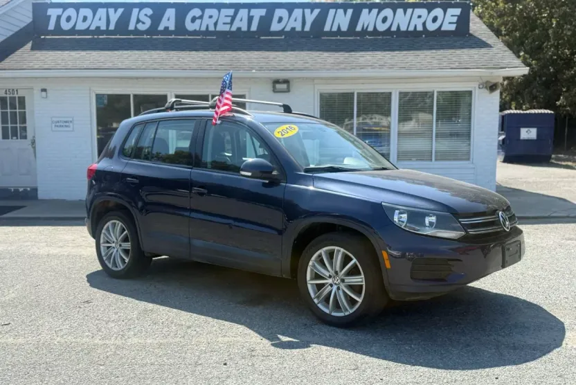 2016 Volkswagen Tiguan Sport photo 1