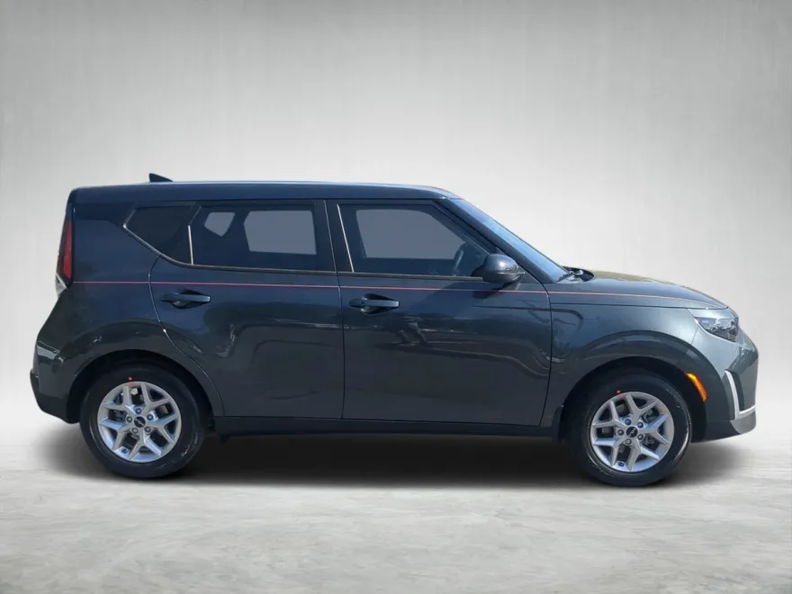 2025 Kia Soul S photo 1