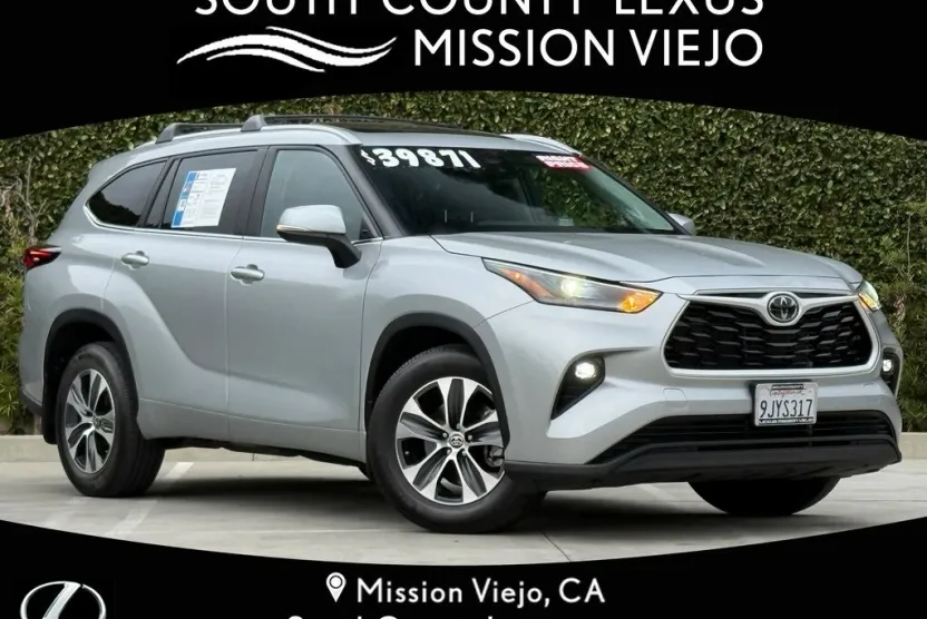 2024 Toyota Highlander XLE photo 1