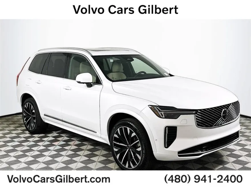 2025 Volvo XC90 B5 AWD Plus photo 1