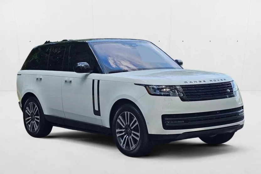 2023 Land Rover Range Rover SE photo 1