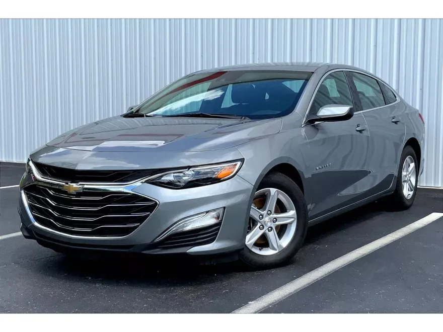 2024 Chevrolet Malibu LS photo 1
