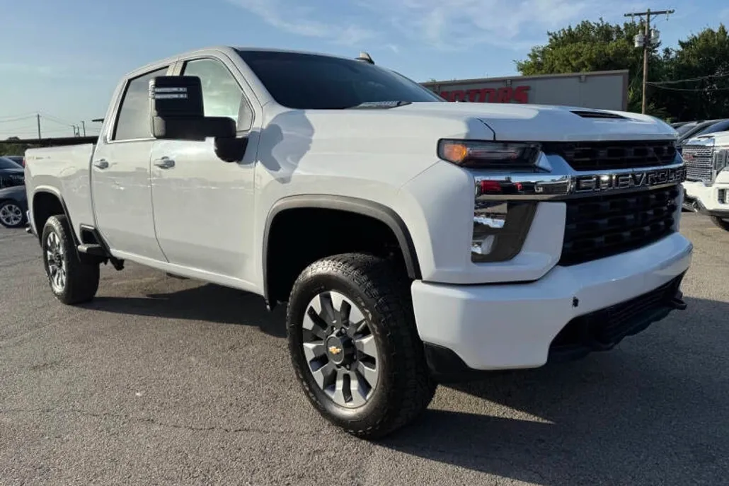 2022 Chevrolet Silverado 2500HD LT photo 1