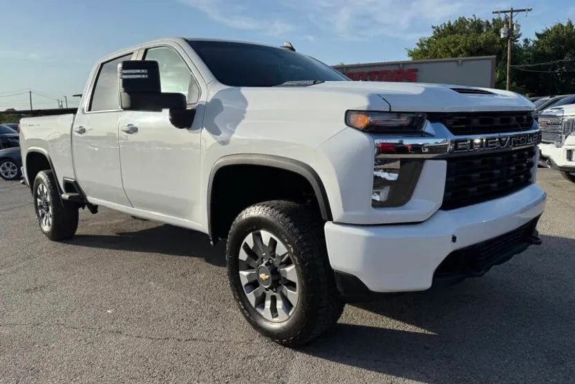2022 Chevrolet Silverado 2500HD LT photo 1