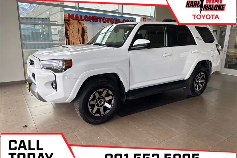 2024 Toyota 4Runner TRD Off-Road photo 1