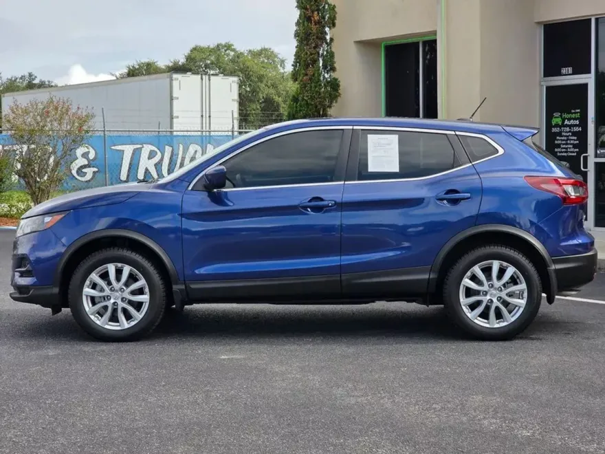 2021 Nissan Rogue Sport S photo 1