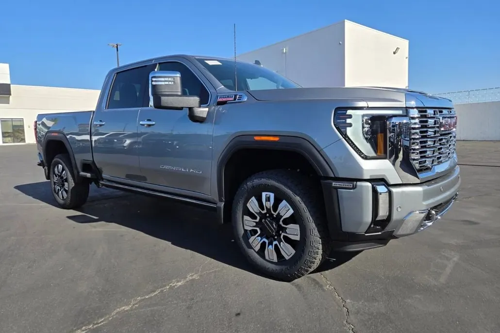 2025 Gmc Sierra 2500 HD Denali photo 1